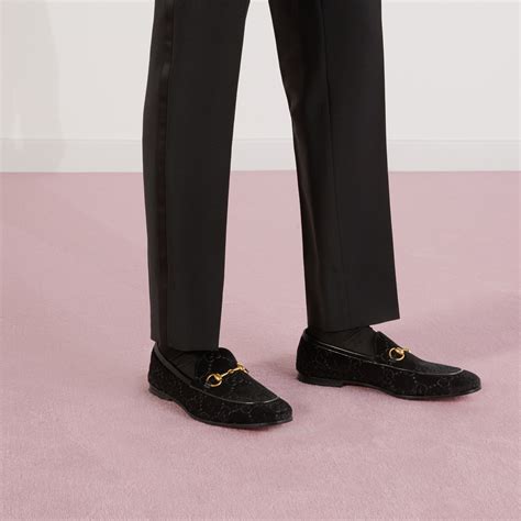 gucci jordaan velvet loafer mens|gucci velvet loafers men.